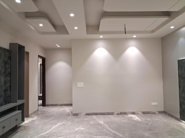 Flat for sale in West Delhi, Deri