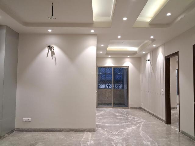 Flat for sale in West Delhi, Deri