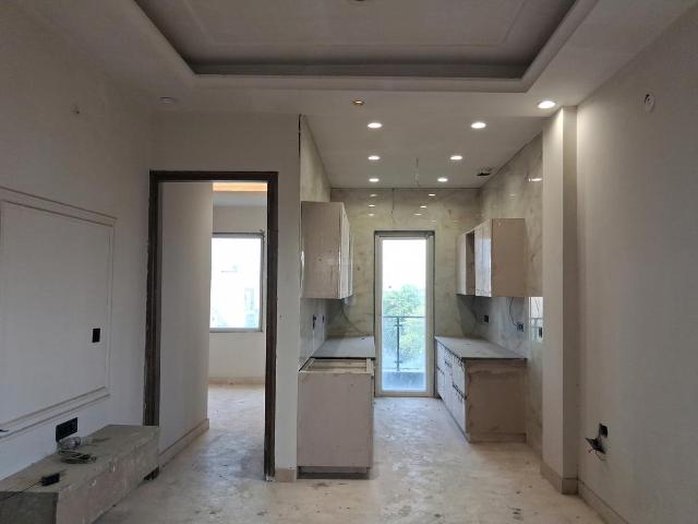 Flat for sale in West Delhi, Deri