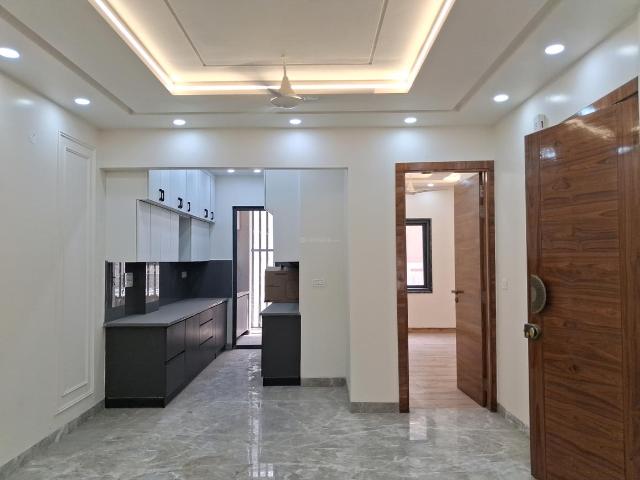 Flat for sale in West Delhi, Deri