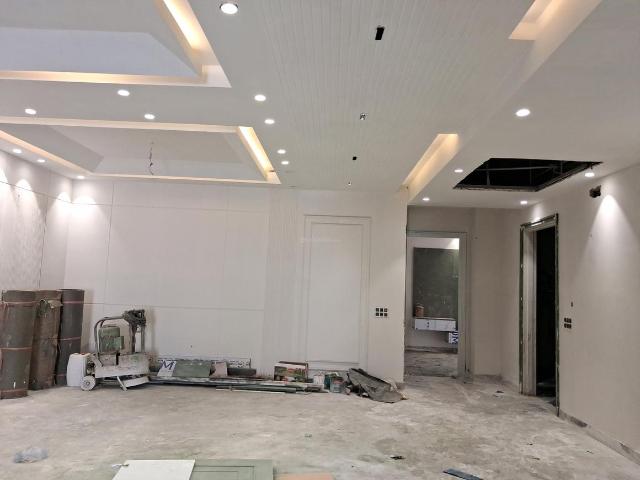 Flat for sale in West Delhi, Deri