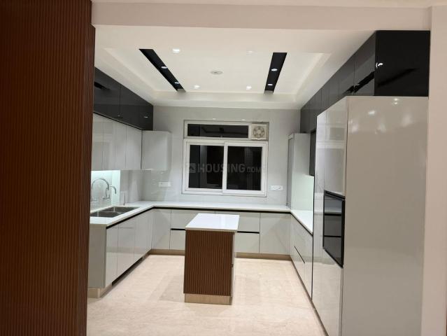 Flat for sale in West Delhi, Deri