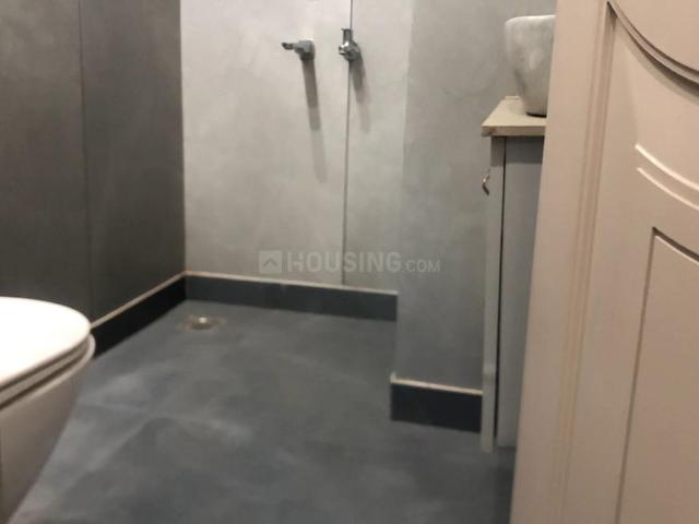 Flat for sale in West Delhi, Deri