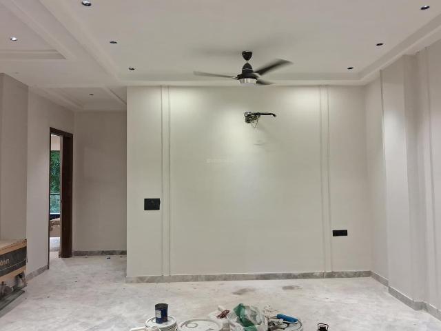 Flat for sale in West Delhi, Deri