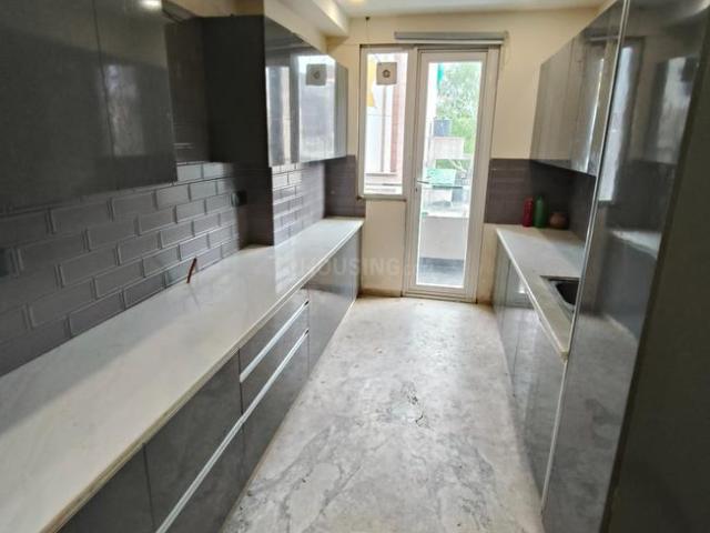 Flat for sale in West Delhi, Deri