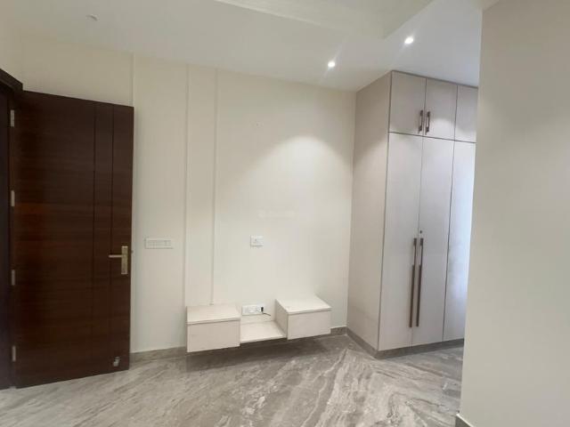 Flat for sale in West Delhi, Deri