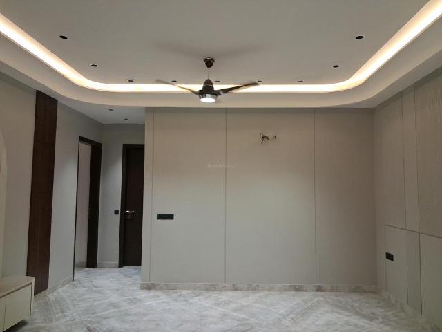 Flat for sale in West Delhi, Deri