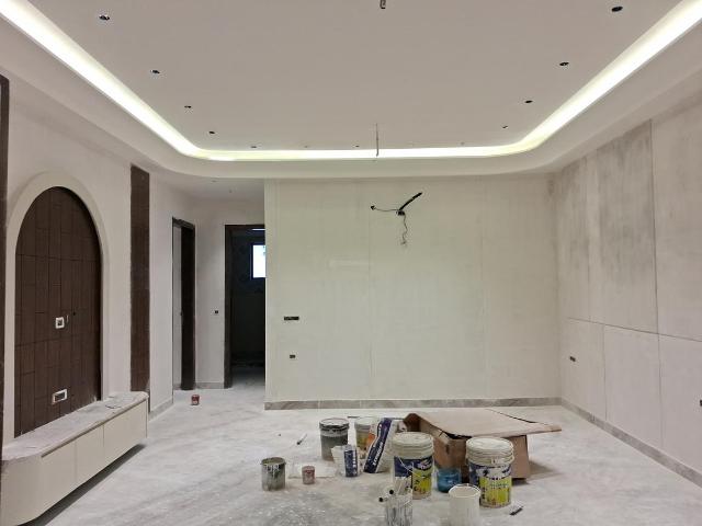 Flat for sale in West Delhi, Deri
