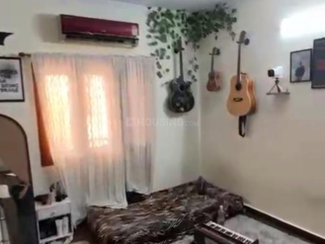 Flat for sale in West Delhi, Deri