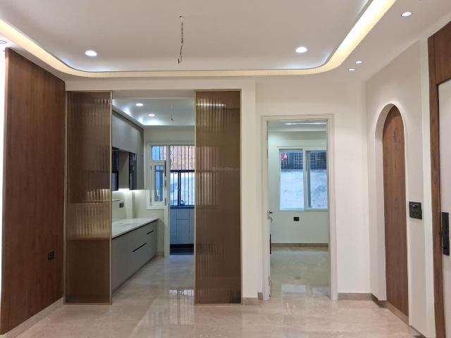 Flat for sale in West Delhi, Deri