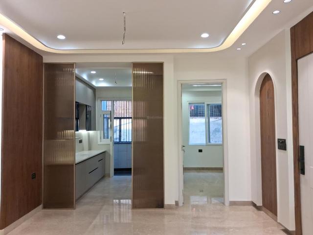 Flat for sale in West Delhi, Deri