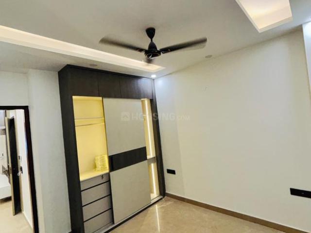 Flat for sale in West Delhi, Deri