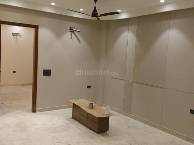 Flat for sale in West Delhi, Deri