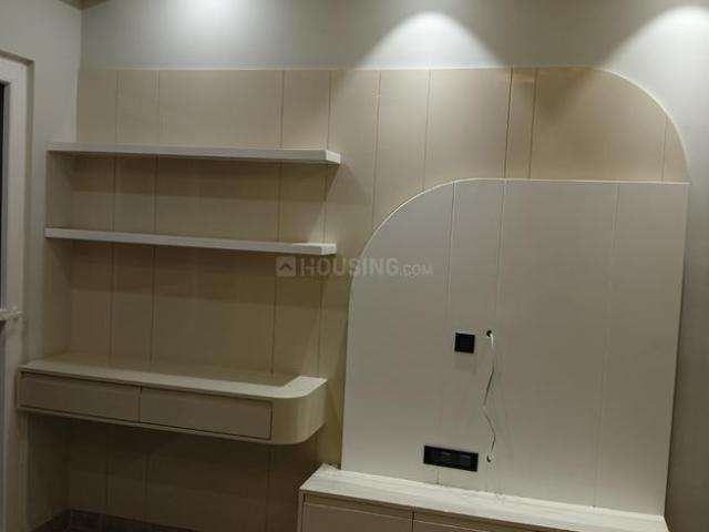 Flat for sale in West Delhi, Deri