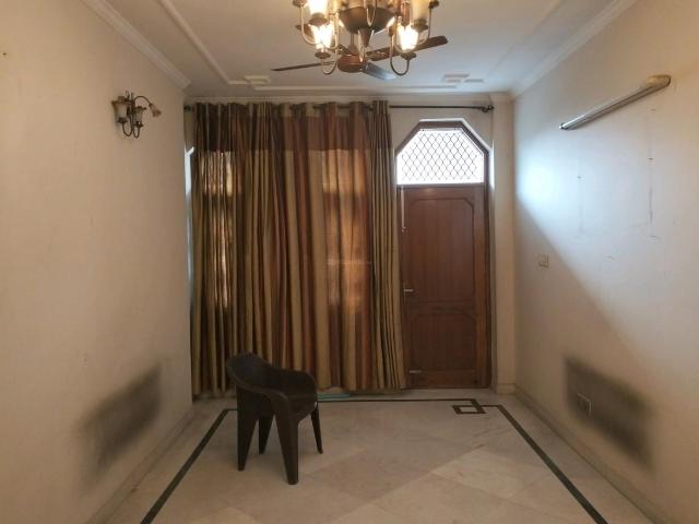 Flat for rent in West Delhi, Deri