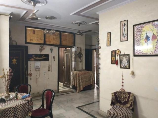 Flat for rent in West Delhi, Deri