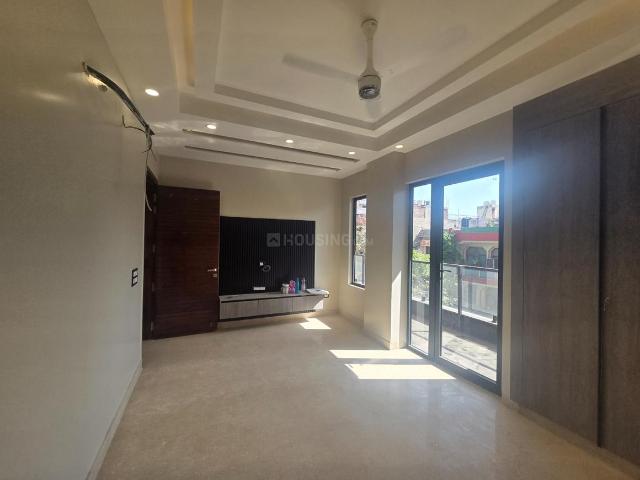 Flat for sale in East Patel Nagar, Delhi