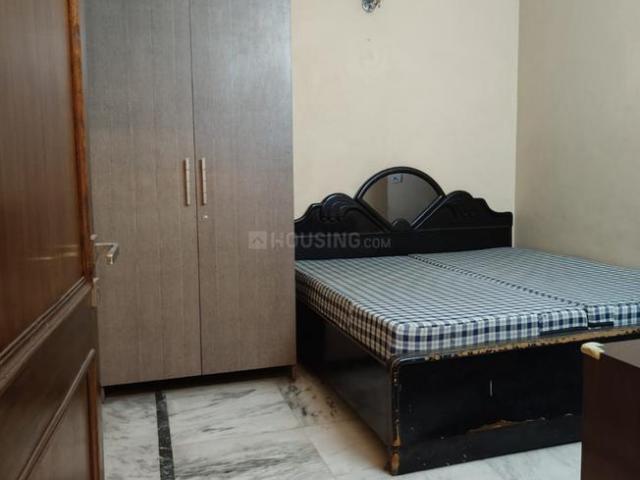 Flat for sale in Anand Parbat, Delhi