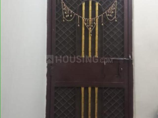 Flat for rent in North West Delhi, Deri