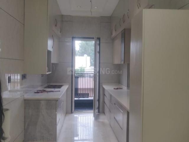 Flat for rent in North West Delhi, Deri