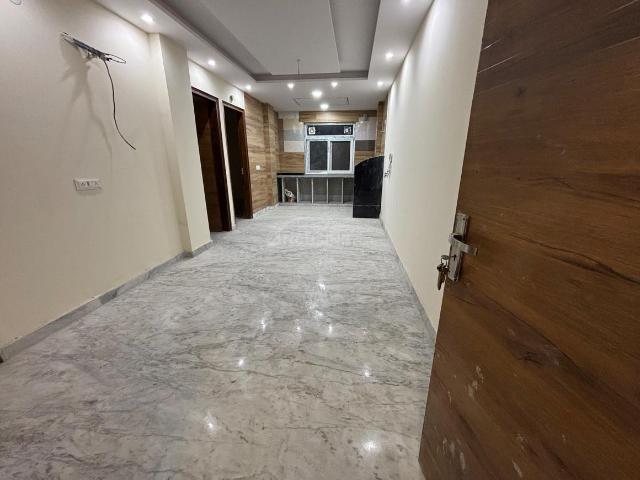 Flat for rent in North West Delhi, Deri