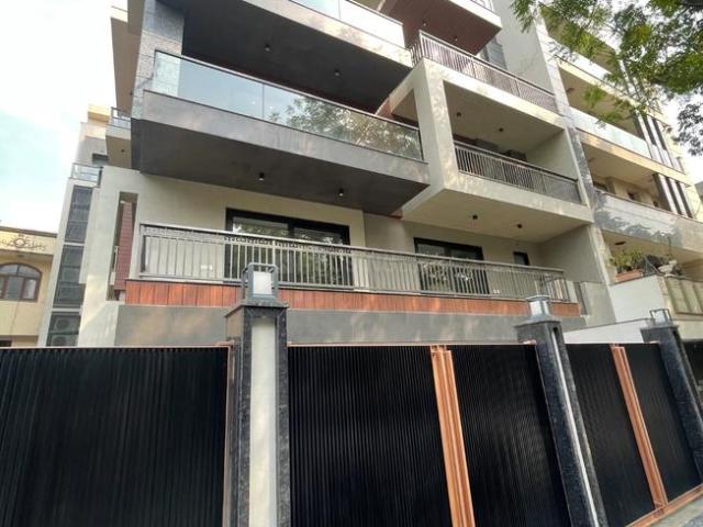 Flat for rent in North West Delhi, Deri
