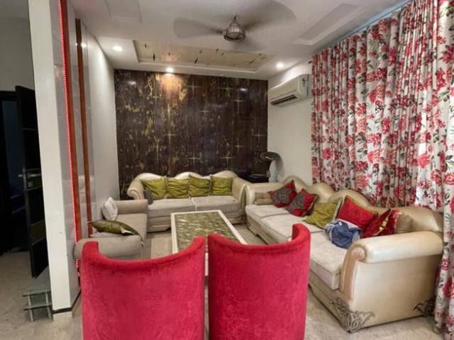 Flat for rent in North West Delhi, Deri