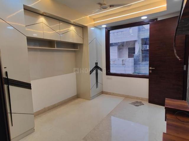 Flat for sale in North West Delhi, Deri