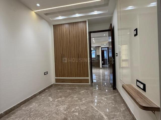Flat for sale in North West Delhi, Deri