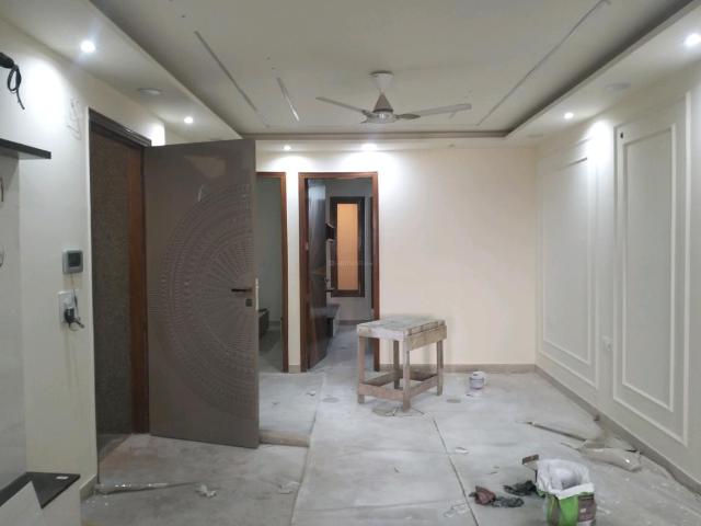 Flat for sale in North West Delhi, Deri