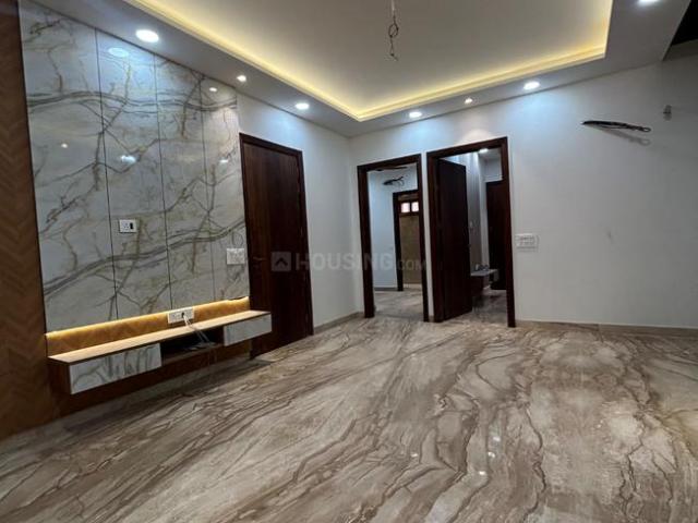 Flat for sale in North West Delhi, Deri