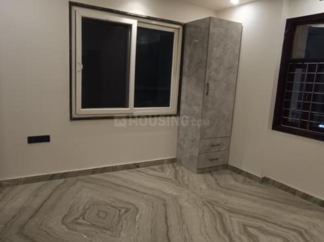 Flat for sale in North West Delhi, Deri