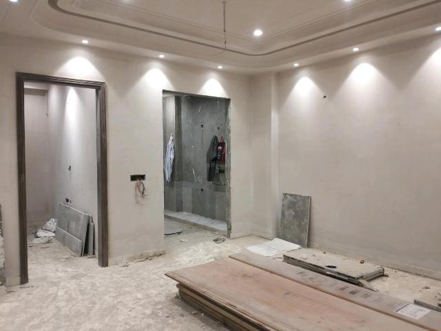 Flat for sale in North West Delhi, Deri