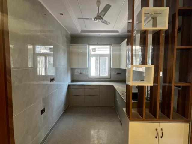 Flat for sale in North West Delhi, Deri