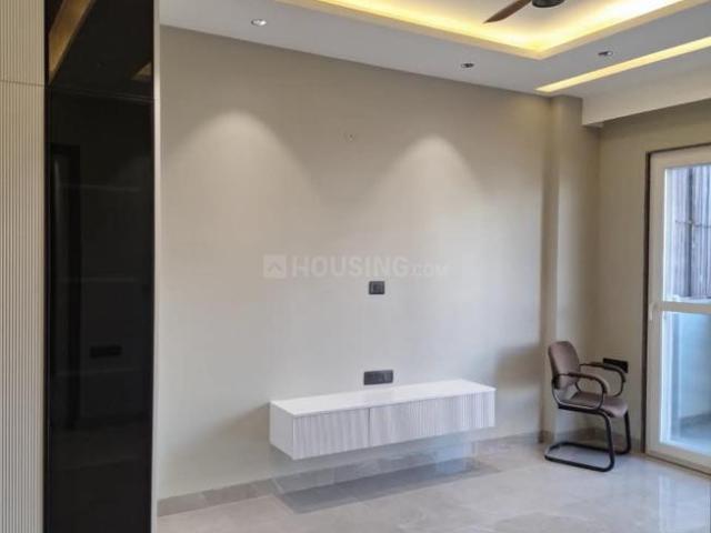 Flat for sale in North West Delhi, Deri