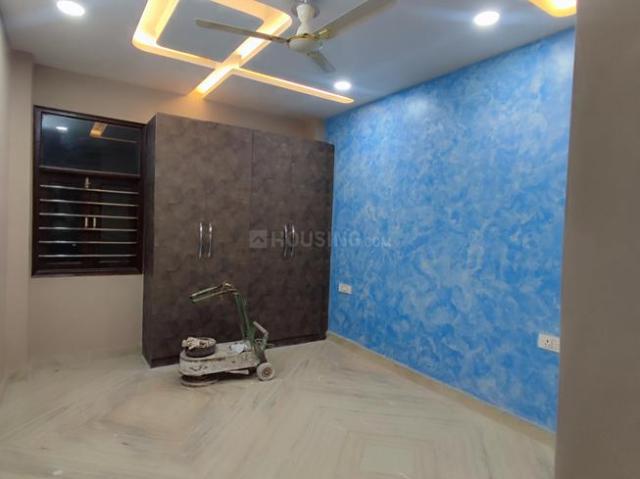 Flat for sale in North West Delhi, Deri
