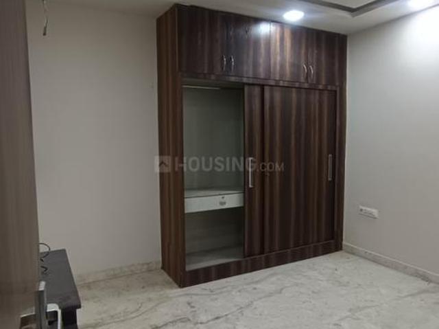 Flat for sale in North West Delhi, Deri