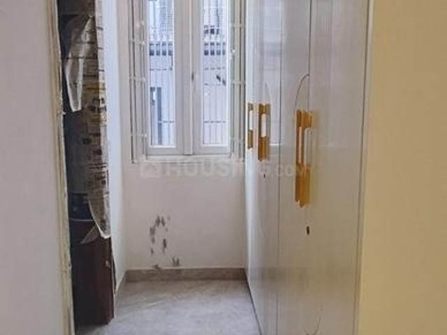 Flat for sale in North West Delhi, Deri