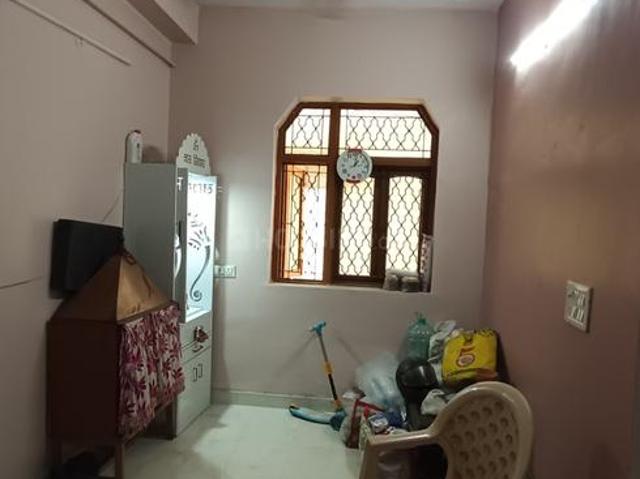 Flat for sale in North West Delhi, Deri