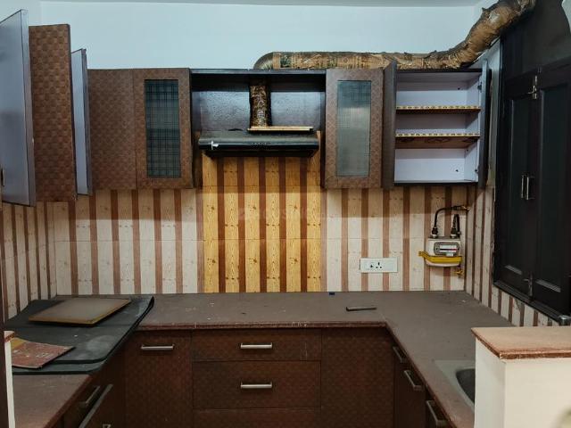 Flat for sale in North West Delhi, Deri