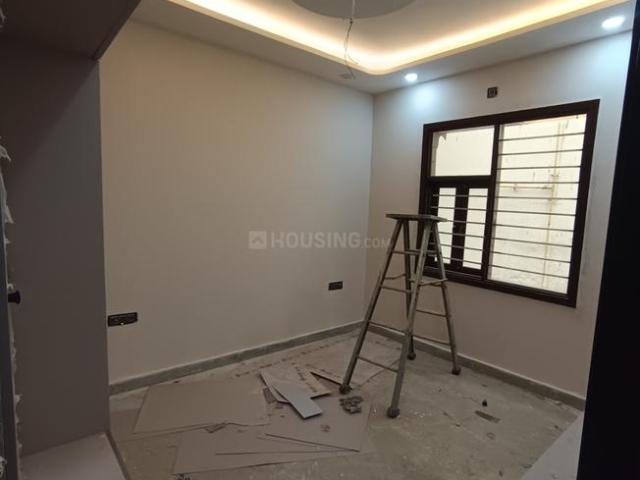 Flat for sale in North West Delhi, Deri
