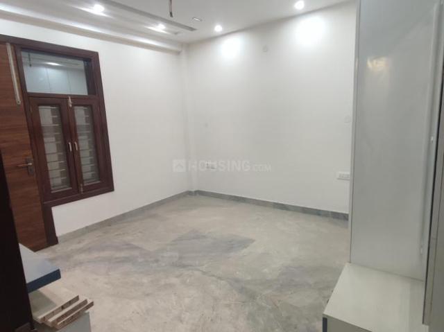 Flat for sale in North West Delhi, Deri