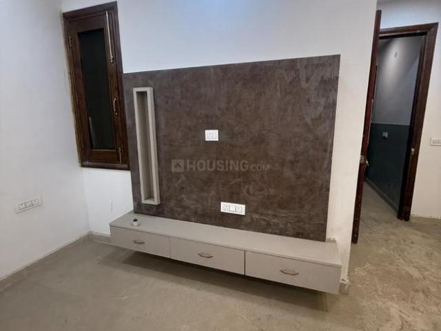 Flat for sale in North West Delhi, Deri