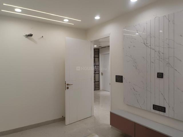 Flat for sale in North West Delhi, Deri