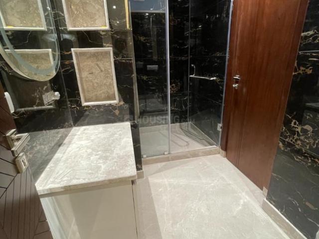 Flat for sale in North West Delhi, Deri