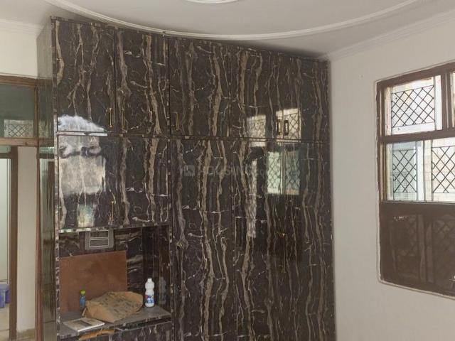 Flat for sale in North West Delhi, Deri