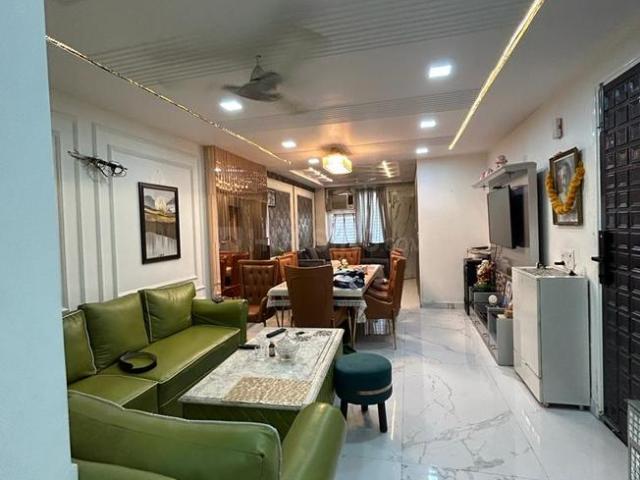 Flat for sale in North West Delhi, Deri