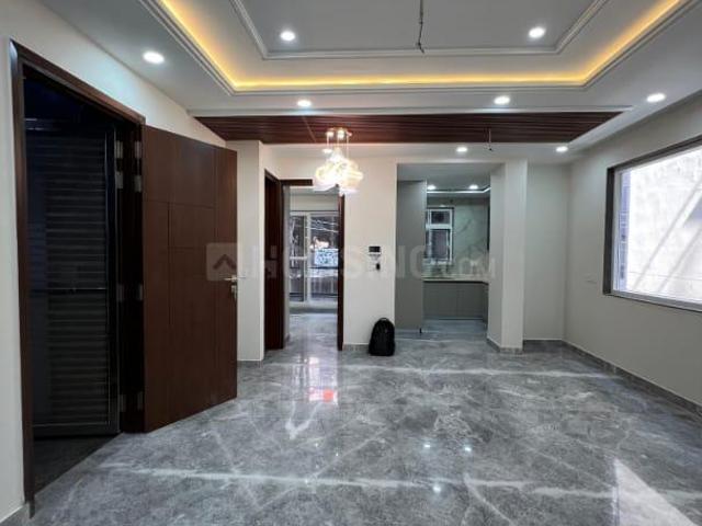 Flat for sale in North West Delhi, Deri