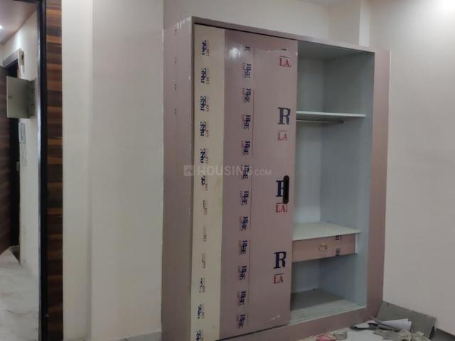 Flat for rent in South West Delhi, Deri