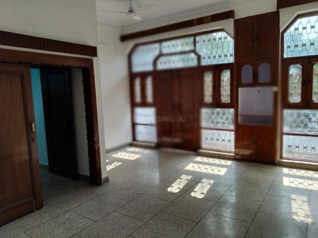 Flat for rent in East Delhi, Deri